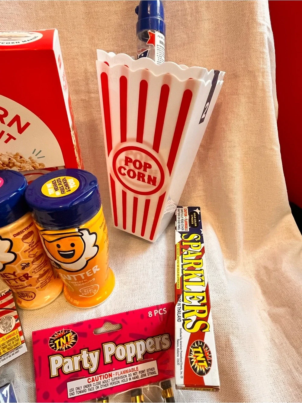 Ash Red Popcorn Party Bundle with Butter & Honey Seasonings